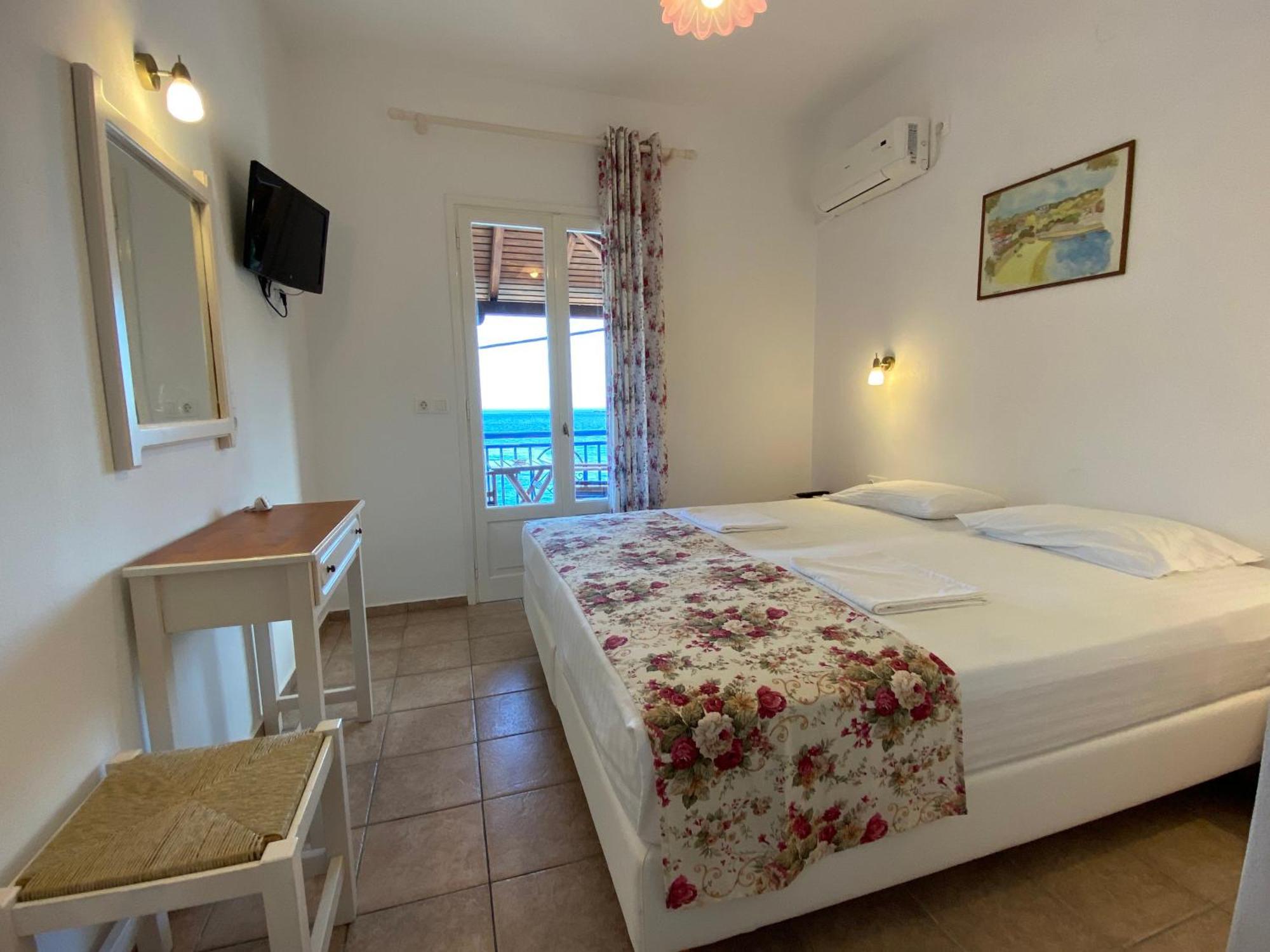 Hotel Nostos Patitírion Zewnętrze zdjęcie