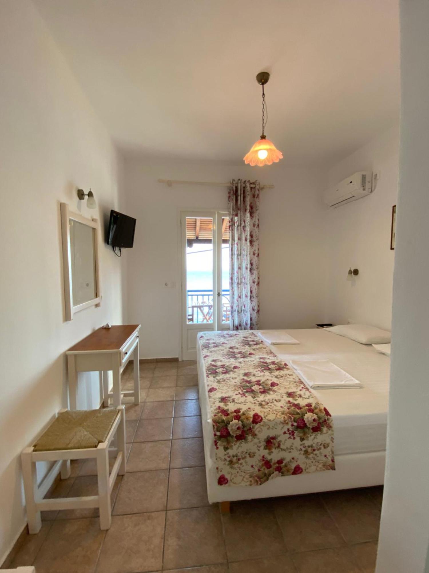 Hotel Nostos Patitírion Zewnętrze zdjęcie