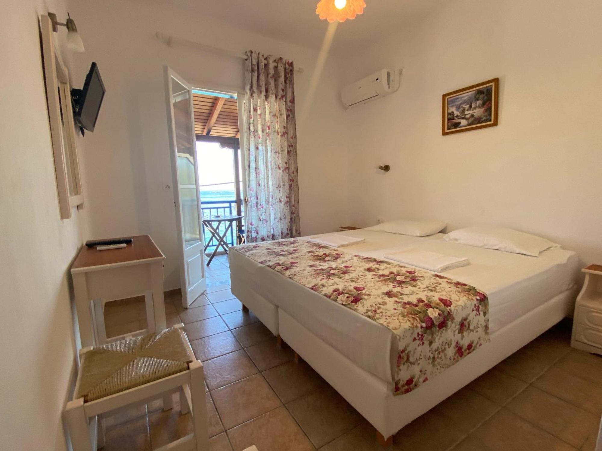 Hotel Nostos Patitírion Zewnętrze zdjęcie