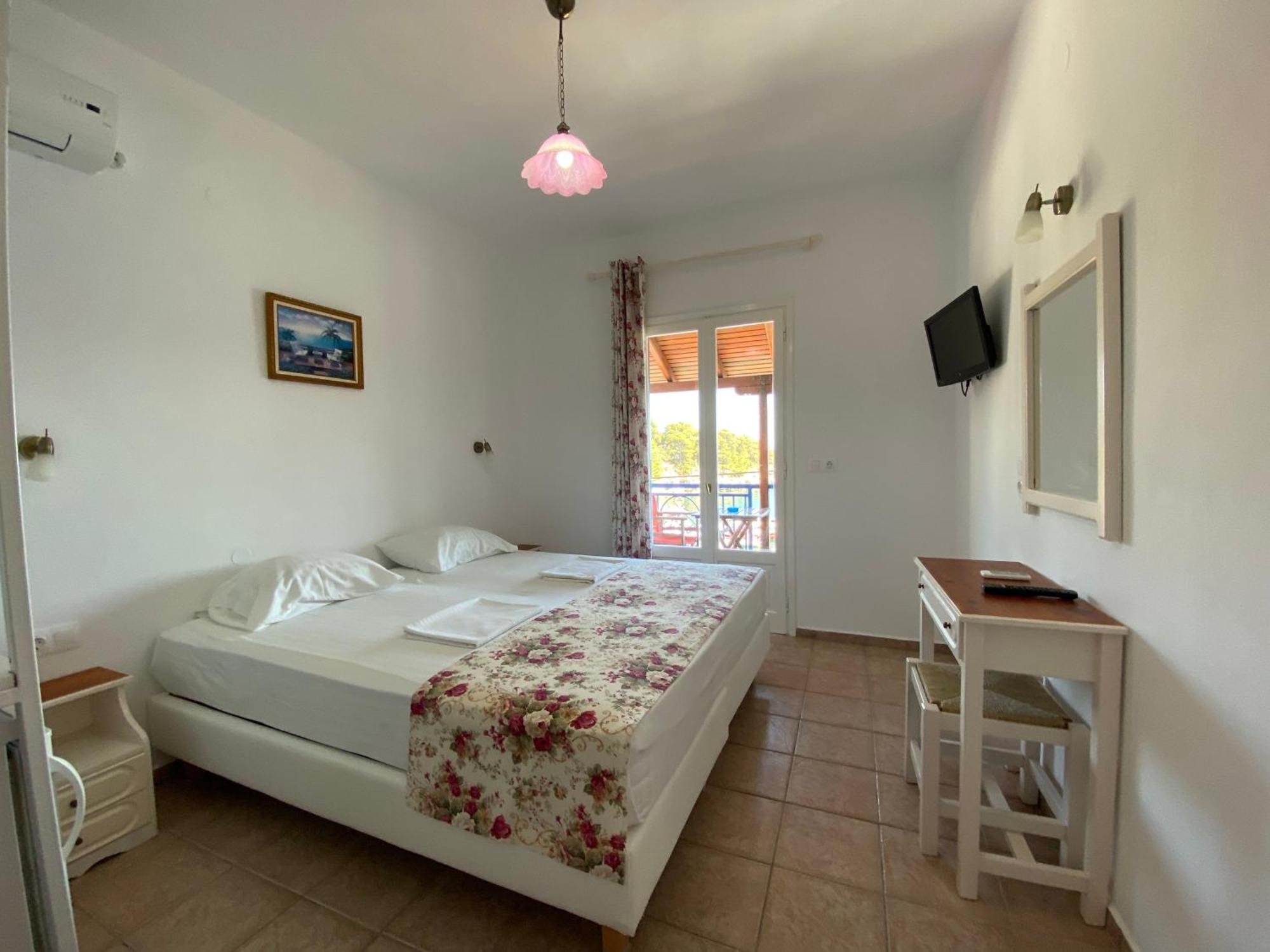 Hotel Nostos Patitírion Zewnętrze zdjęcie
